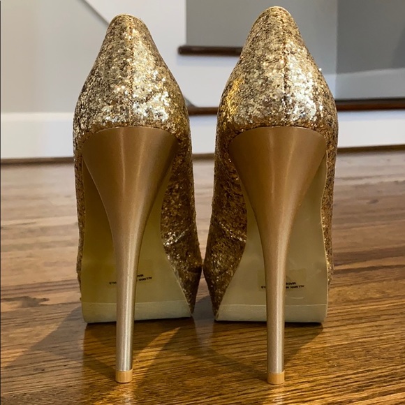 Frederick's of Hollywood | Shoes | Gold Glitter Platform Pump High Heel ...